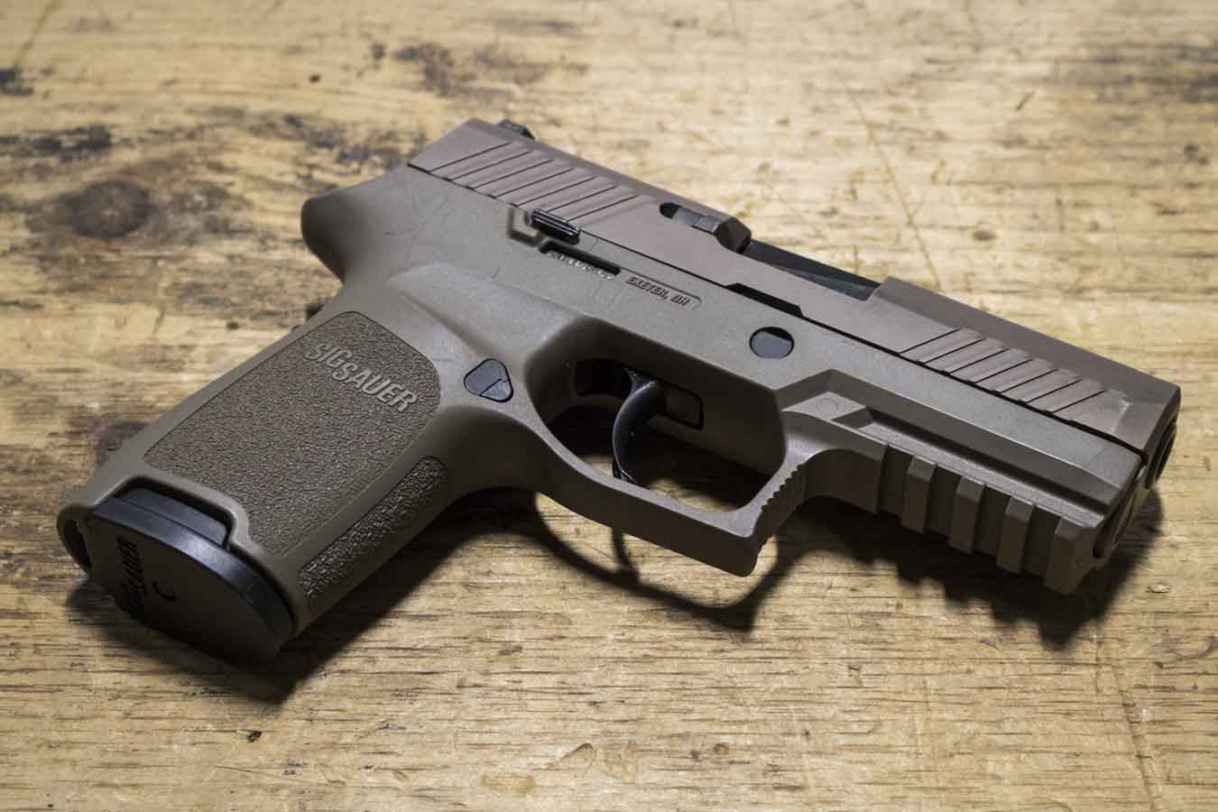 SIG SAUER P320 Compact 9mm Flat Dark Earth Police Trade-in Pistols with Night Sights (Very Good Condition)
